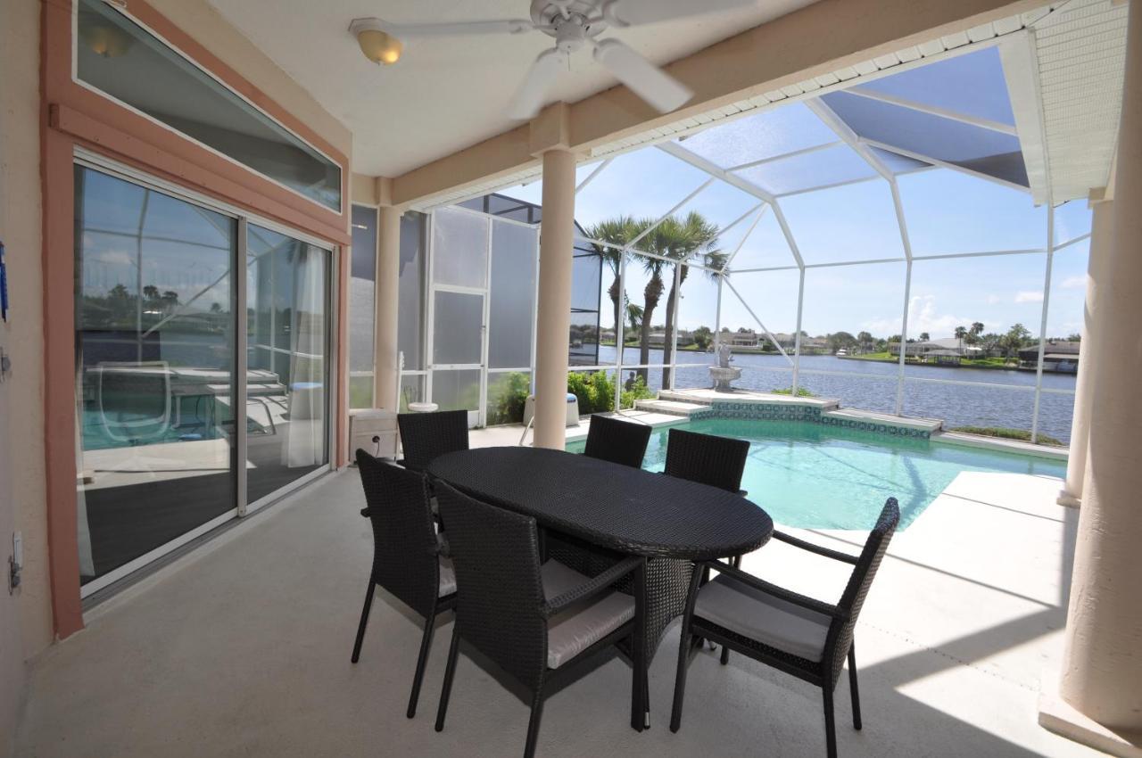 Sunset Bay Beautiful Pool Home - Bring Your Boat Or Jet Ski - Canal With Dock- Sleeps 10 - 4 Bd 팜 코스트 외부 사진