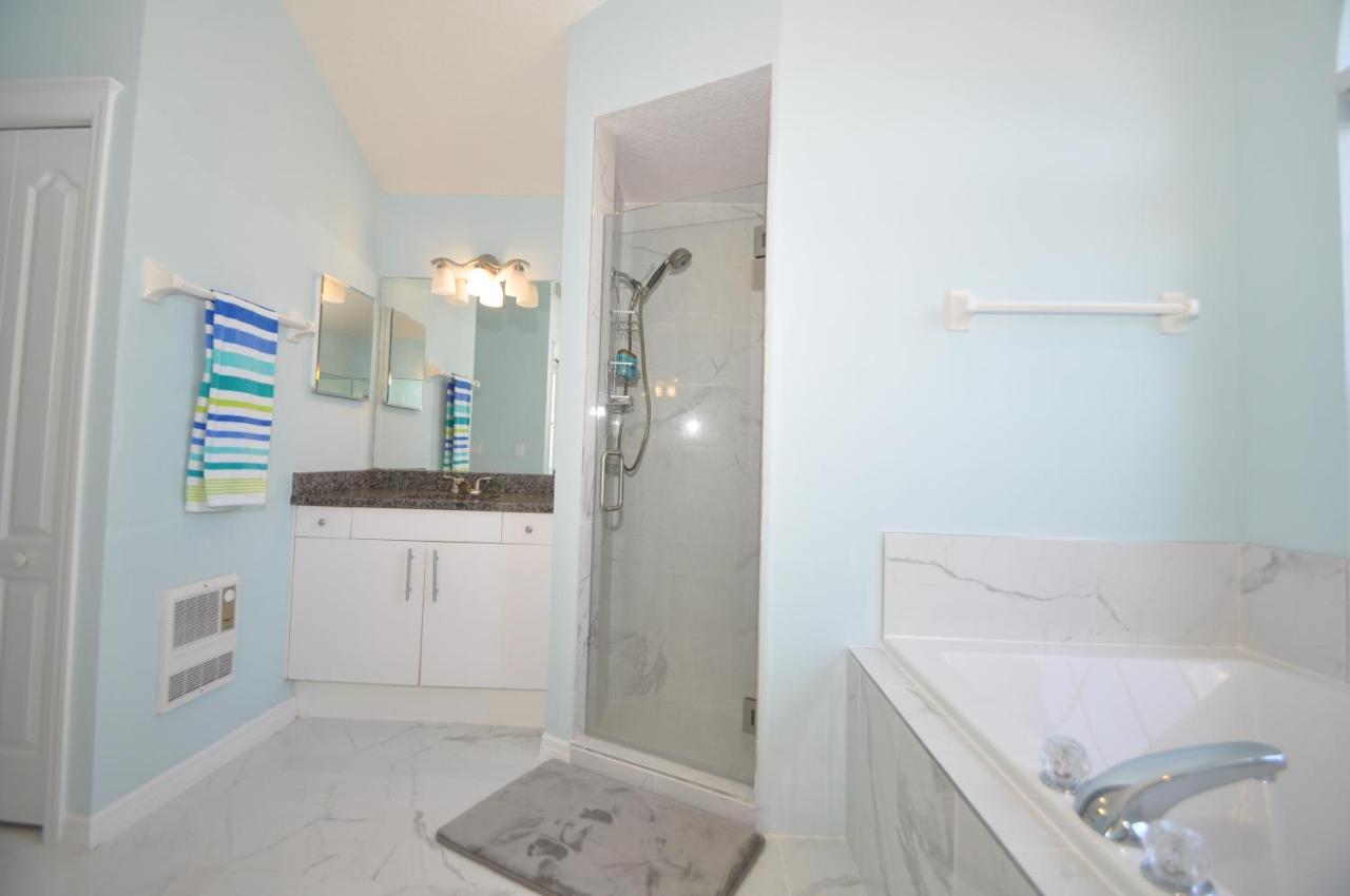 Sunset Bay Beautiful Pool Home - Bring Your Boat Or Jet Ski - Canal With Dock- Sleeps 10 - 4 Bd 팜 코스트 외부 사진