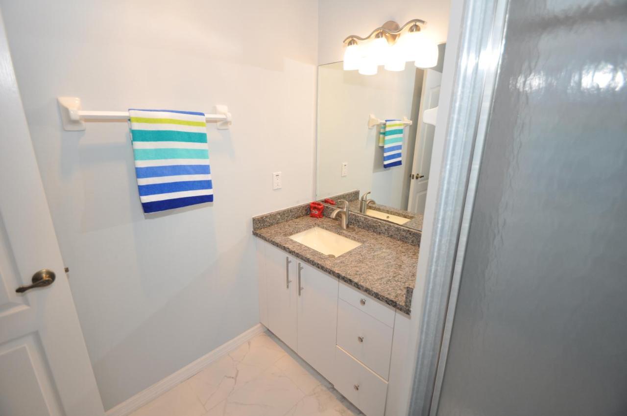 Sunset Bay Beautiful Pool Home - Bring Your Boat Or Jet Ski - Canal With Dock- Sleeps 10 - 4 Bd 팜 코스트 외부 사진